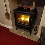 Cosy In The Heart Of Pateley Bridge. جسر باتيلي